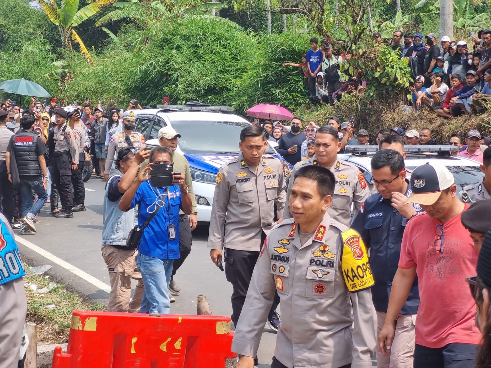 Kapolda Jabar Mengawasi Proses Penyelidikan Kejadian Pembunuhan Kejam di Subang, Penduduk Berteriak Dukungan