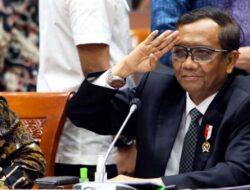 Jokowi Memberikan Persetujuan pada Permohonan Mahfud MD dan Menitipkan Pesan