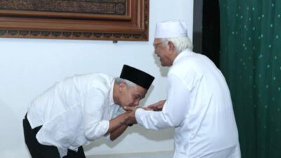 Komentari Puisi Gus Mus tentang Konsep Republik Rasa Kerajaan: Ganjar Menyatakan Orang Boleh Menafsirkan Sesuai Perspektif Masing-masing