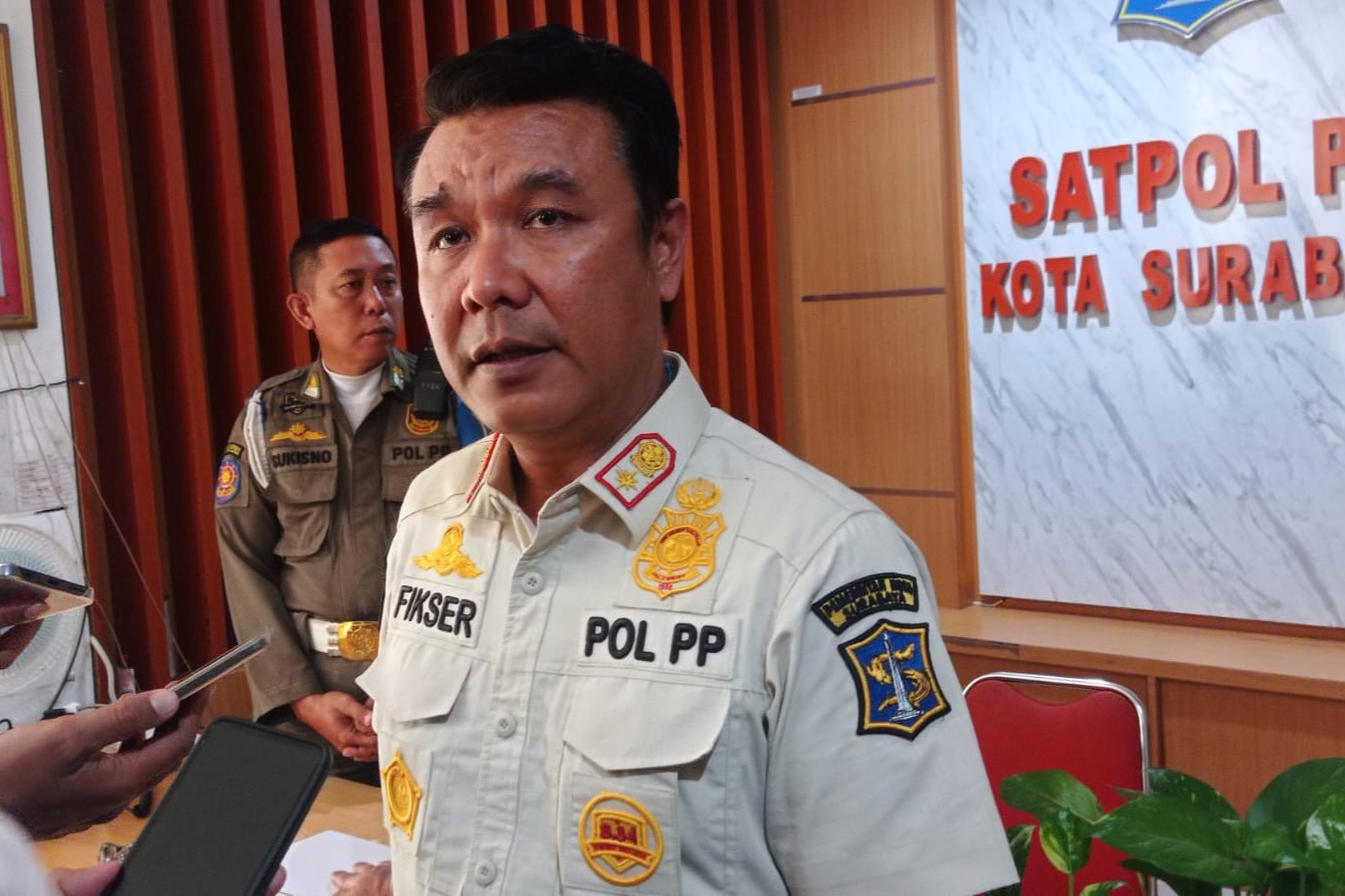 Anggota Satpol PP Surabaya Terlibat Kecelakaan Kereta di Lumajang