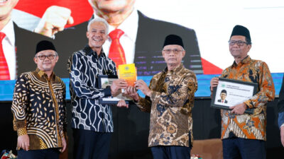 Ganjar & Mahfud Hadiri Dialog Muhammadiyah, Diacungi Jempol oleh Pak Haedar, Dikomentari oleh Mas Mu’ti