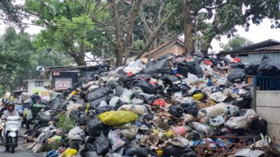 DLHK: Banyak Warga Depok Melanggar Hukum dengan Membuang Sampah Sembarangan, Laporan Mencapai 60 dalam Sebulan