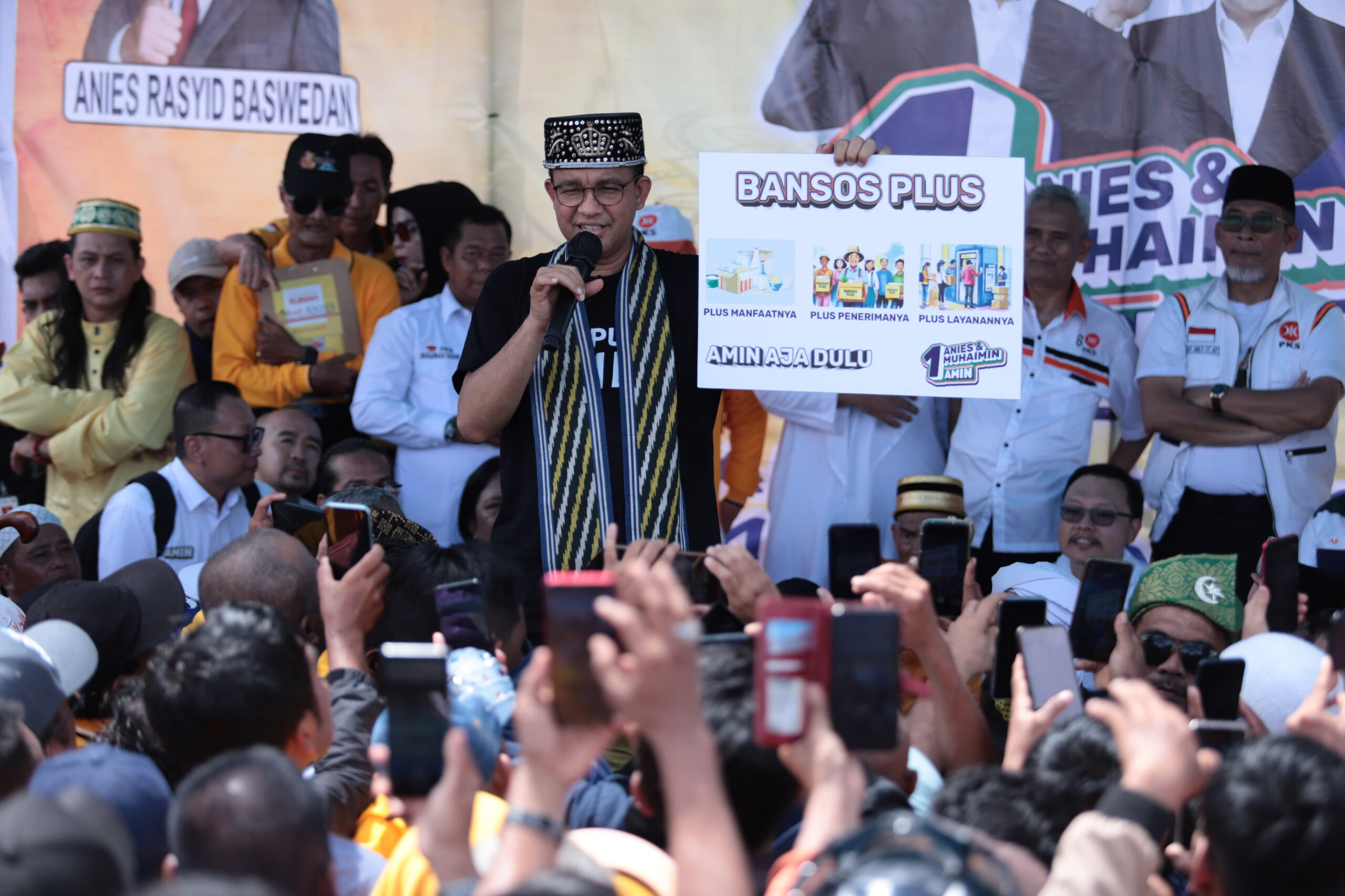 Anies Baswedan Mengesahkan Kampung Anies di Pontianak