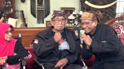 Mahfud Sowan Memohon Restu dan Kesempatan untuk Berguru kepada Mang Ihin, Tokoh Panutan Warga Jabar