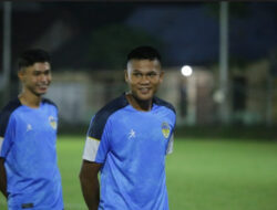 Harapan 2 Pemain Baru PSIM Jogja Saat Memulai Latihan