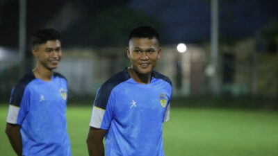 Harapan 2 Pemain Baru PSIM Jogja Saat Memulai Latihan