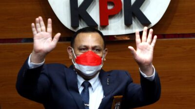 Jokowi Menolak untuk Menandatangani Pemberhentian Firli Bahuri sebagai Komisioner KPK