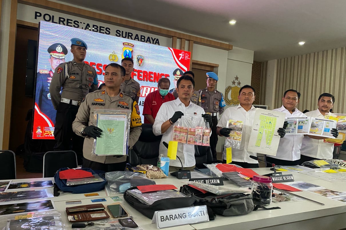 PNS yang Pensiun Menjual Rumah Fiktif di Sidoarjo dengan Harga Rp3 Miliar