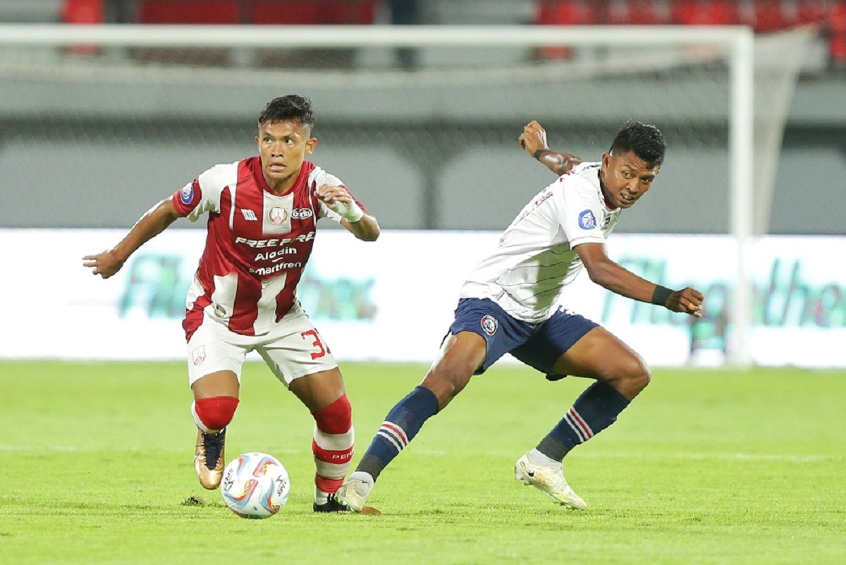 Leonardo Medina Meminta Maaf Setelah Persis Solo Dikalahkan oleh Arema FC