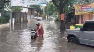 5 Dampak Negatif Jika Motor Melintasi Banjir Tanpa Perhatian, Perhatikan Nomor 3!