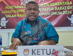 KPU Papua Barat Selatan Mengirimkan Logistik Pemilu ke Tambrauw dengan Menggunakan Pesawat