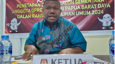 KPU Papua Barat Selatan Mengirimkan Logistik Pemilu ke Tambrauw dengan Menggunakan Pesawat