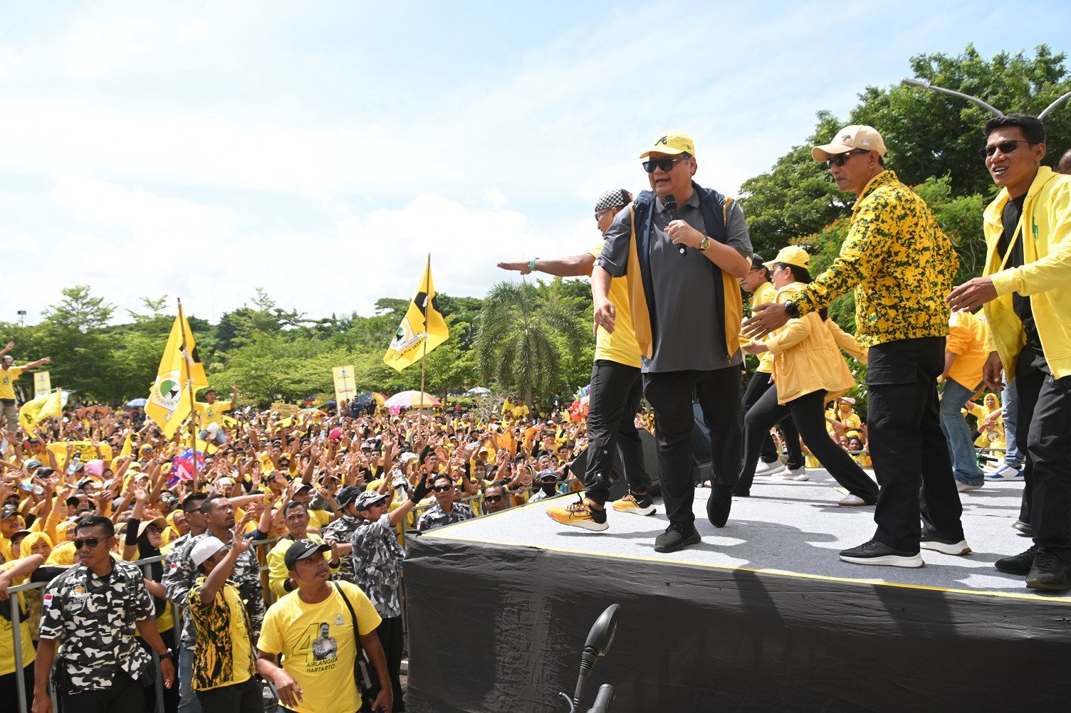 Airlangga Mendorong Kader Golkar untuk Meningkatkan Dukungan dan Membidik Raihan 2 Kursi DPR dari NTB