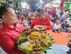 Hasto Merayakan Ulang Tahun Ke-51 PDIP Bersama Ribuan Warga Kemayoran