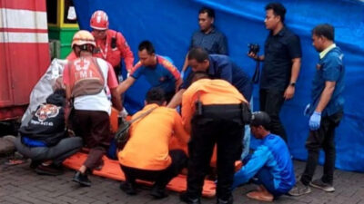 Tragedi di Surabaya, Seorang Pekerja Tewas Tertimpa Peti Kemas Saat Proses Pemindahan