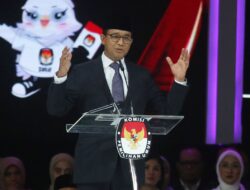 Anies Turut Mengkritik Pusat Atas Penyaluran Bansos yang Dinilai Tidak Sesuai dengan Kebutuhan Masyarakat, Tuding Jokowi?