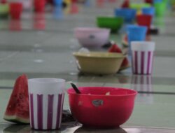 Menu Khas Ramadan Bubur India di Masjid Pekojan Semarang telah Ada Sejak Berabad-abad yang Lalu.