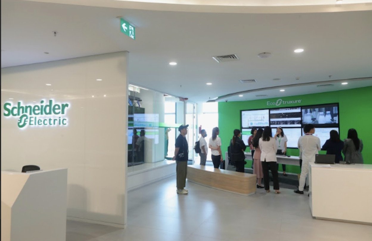 Schneider Electric Meluncurkan GoPact MCCB & GoPact MTS