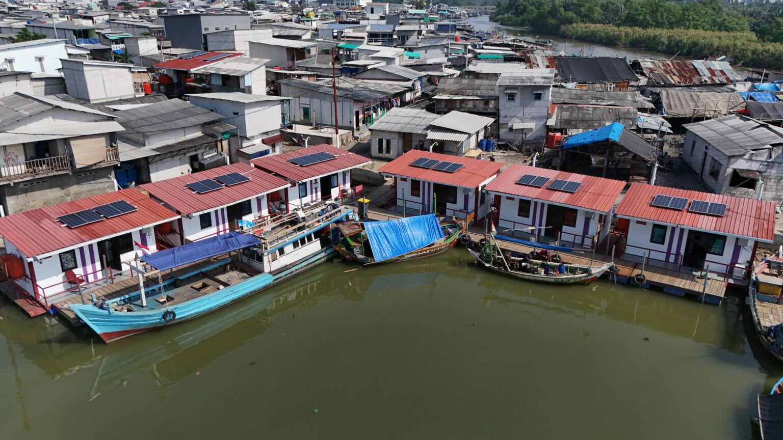 Prabowo Subianto Gives Floating Homes, Jakarta Fishermen’s Village Expresses Gratitude