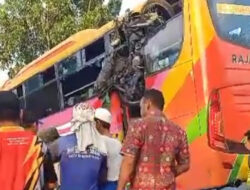 2 orang tewas dalam kecelakaan maut bus dan sepeda motor di Bojonegoro