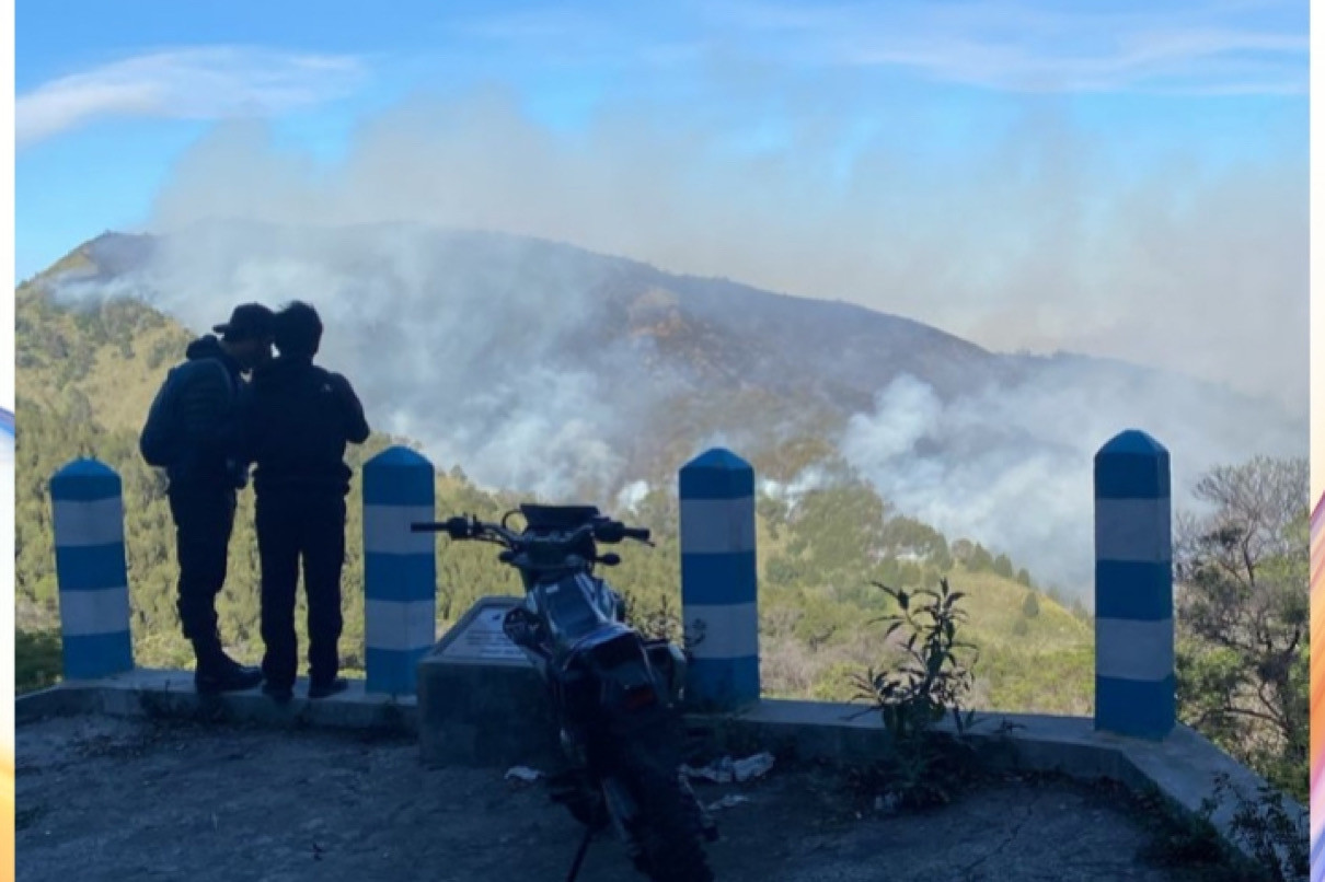 BPBD Jatim mencatat lahan yang terbakar di Savana Widodaren Bromo sebesar 8 hektar.