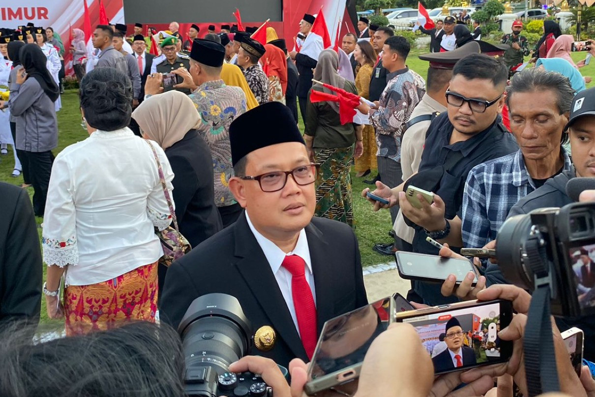 Pj Gubernur Jatim Menyatakan Akan Mengikuti Proses Penyelidikan Terkait Korupsi Dana Hibah