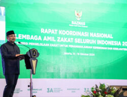 Menag Yaqut Meresmikan Program 10.000 Beasiswa Santri dari BAZNAS