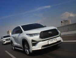 Rahasia Toyota Innova Zenix 2.0 Hybrid 2025: Spesifikasi & Harga!