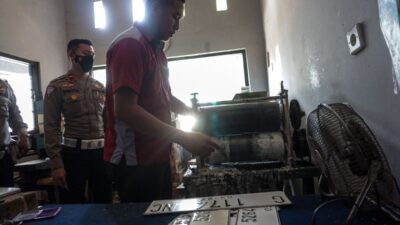 Asal-usul Kode Huruf Pelat Nomor Kendaraan di Indonesia